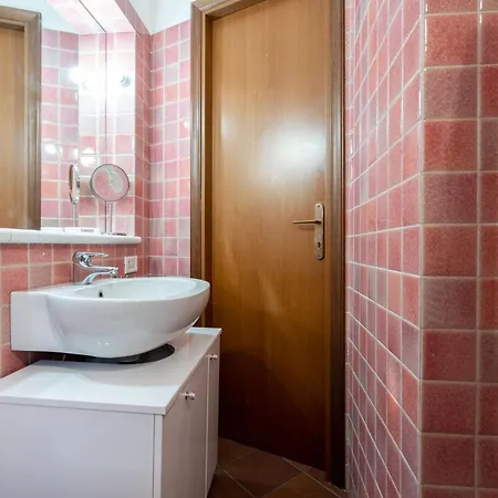 Centro Pochi Minuti - Con Giardino Privato Apartment